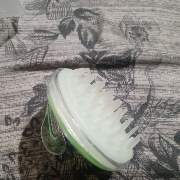 Scalp Massager Brush